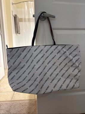 Victoria's Secret White and Black Logo Diagonal Print Tote